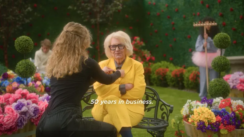 Still from Loxo's Recruiter Recovery Center Hero B ad